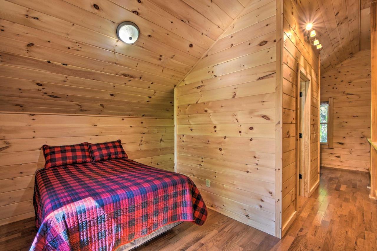 Murphy Cabin With Spacious Deck And Forest Views! Kültér fotó